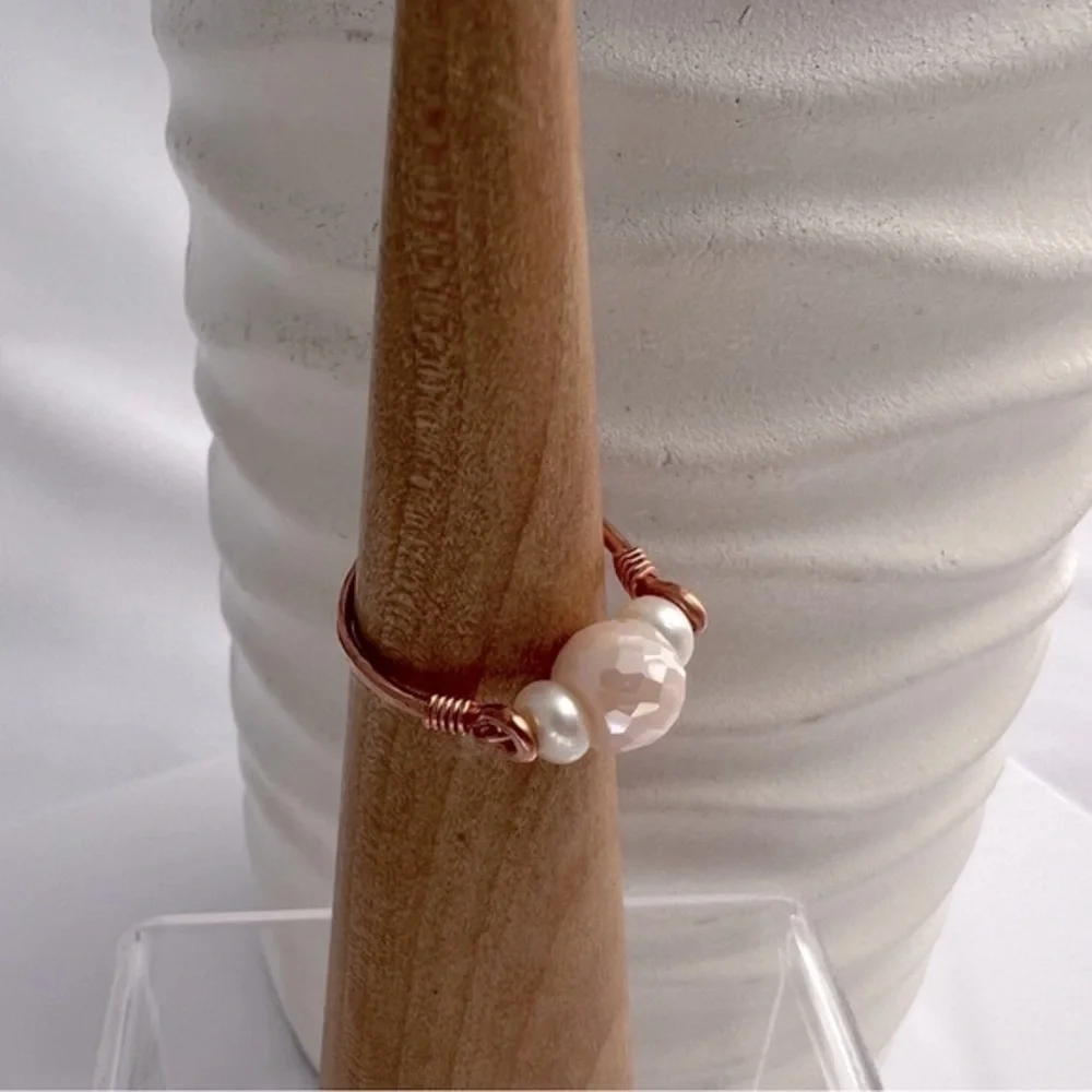 Freshwater Pearls & Pink Glass Beaded Copper Ring